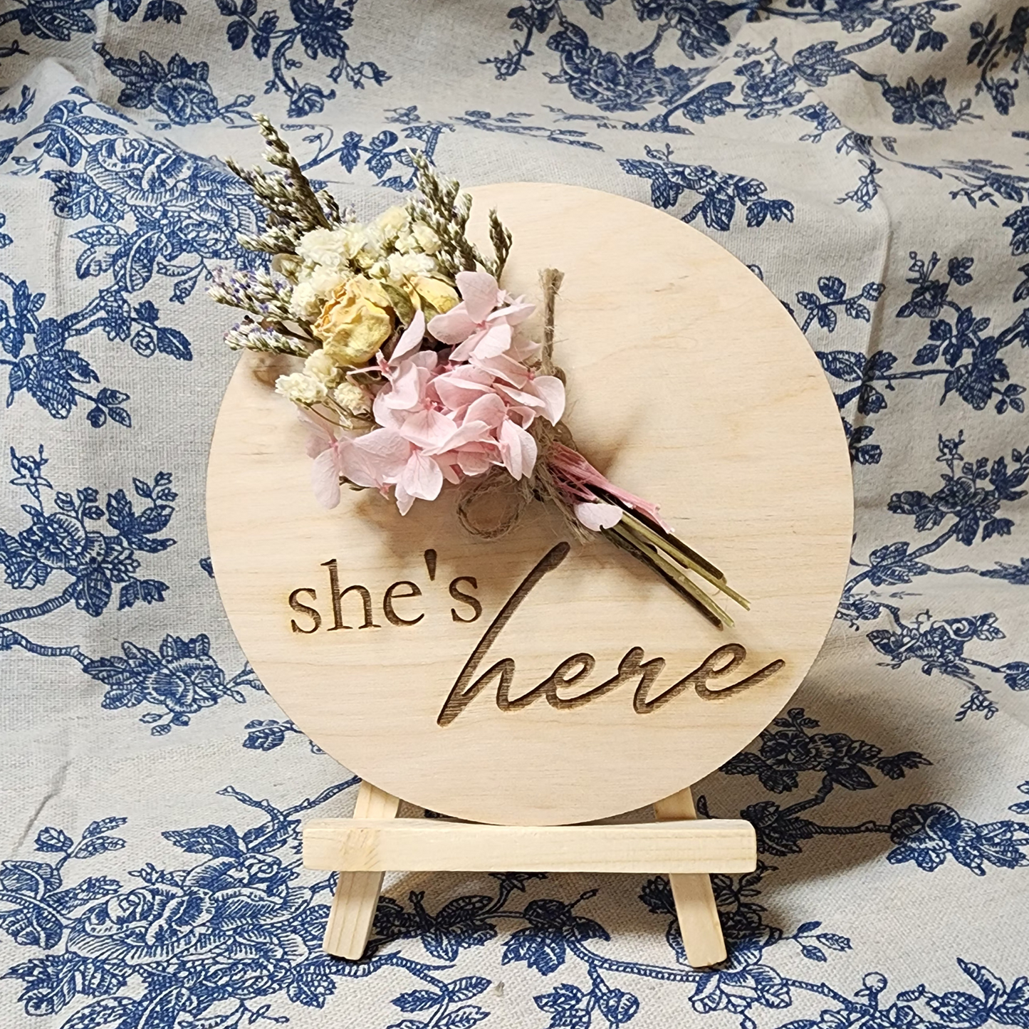 SHE'S HERE / HE'S HERE BABY ANNOUNCEMENT SIGN