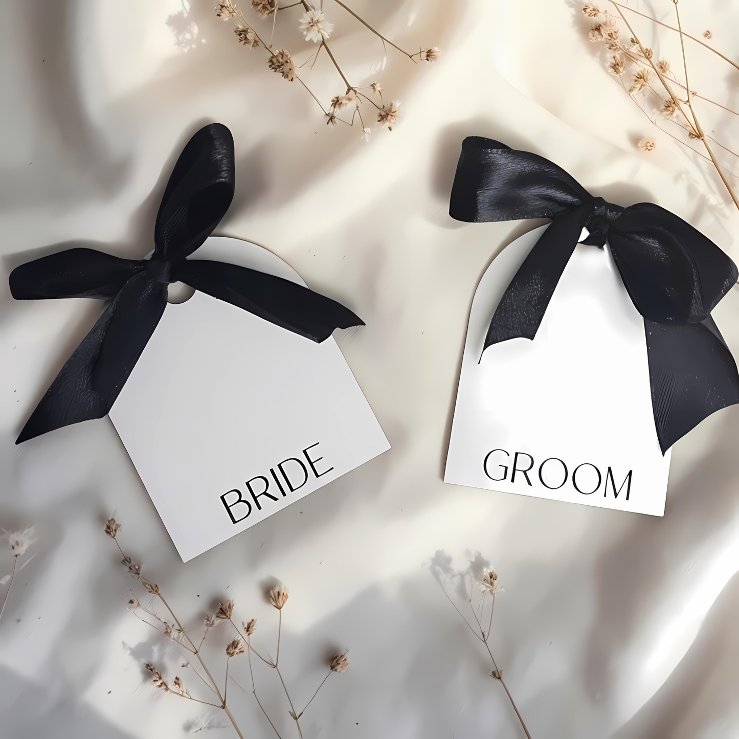 Personalized Wedding Name Place Card - Custom Arch Name Tag With Bow Bridal Table Setting