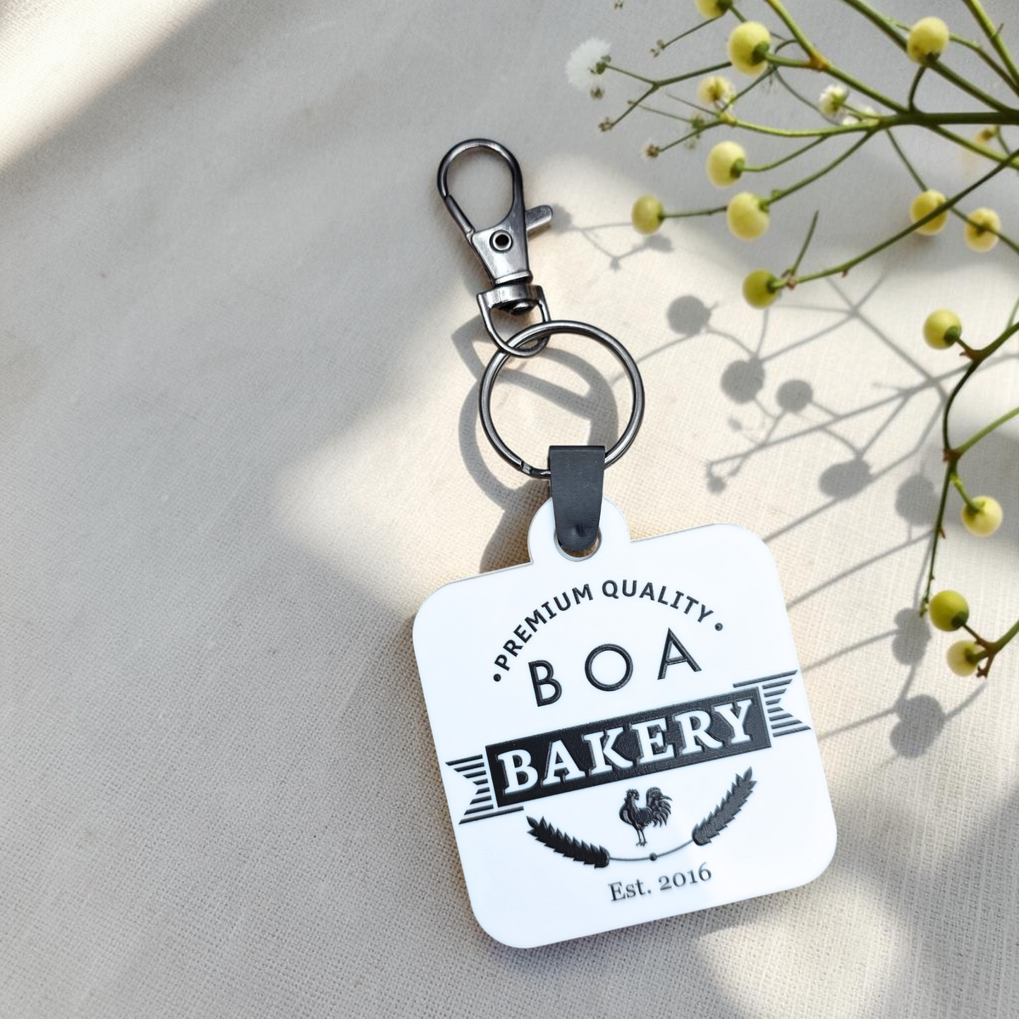 Custom Logo NFC Social Media Tag Keychain: Personalized Acrylic Business Card