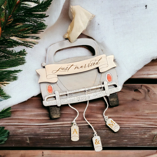 Just Married Vintage Car Ornament