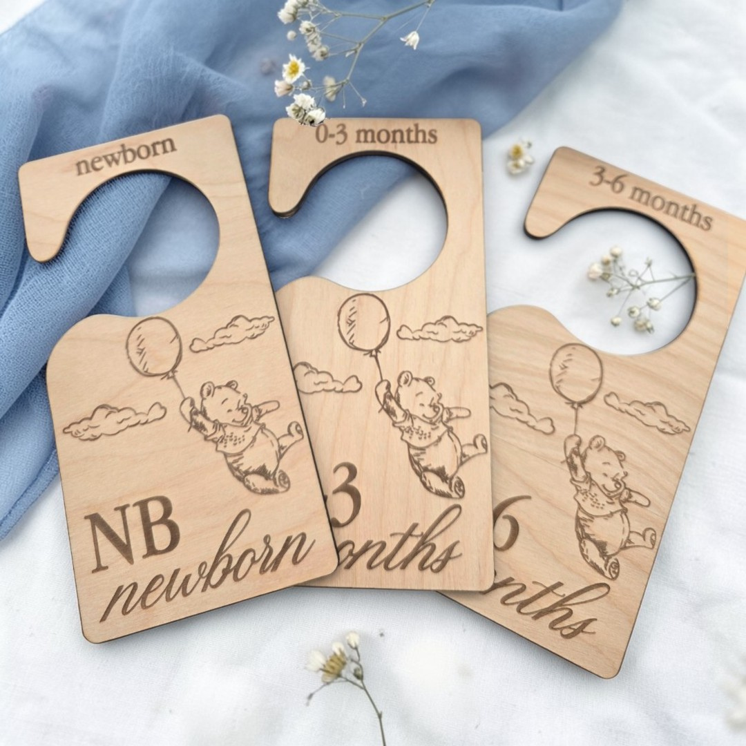 Wooden Baby Closet Dividers - Pooh Bear Balloon Engraved Nursery Organizers - Baby Shower Gift Set of 7 Hangers